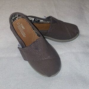 Toms Brown Alpargata Canvas Shoes Size T9